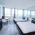 Castle 1118 Studio Bayview Direct Beach Access, Tennis, Pool, Restaurants, Free Parking